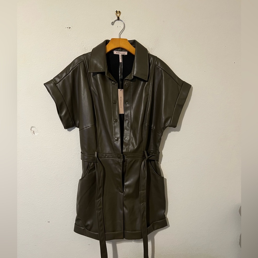 NWT BCBGGENERATION Button Up Size Large